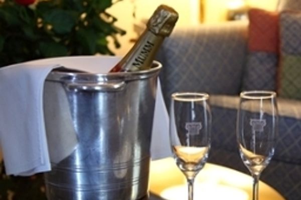 Hotel Al Bustan (Beirut)
